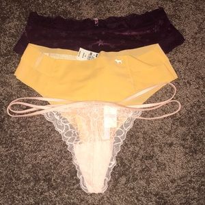 3 pairs of Victoria’s Secret PINK underwear 💕